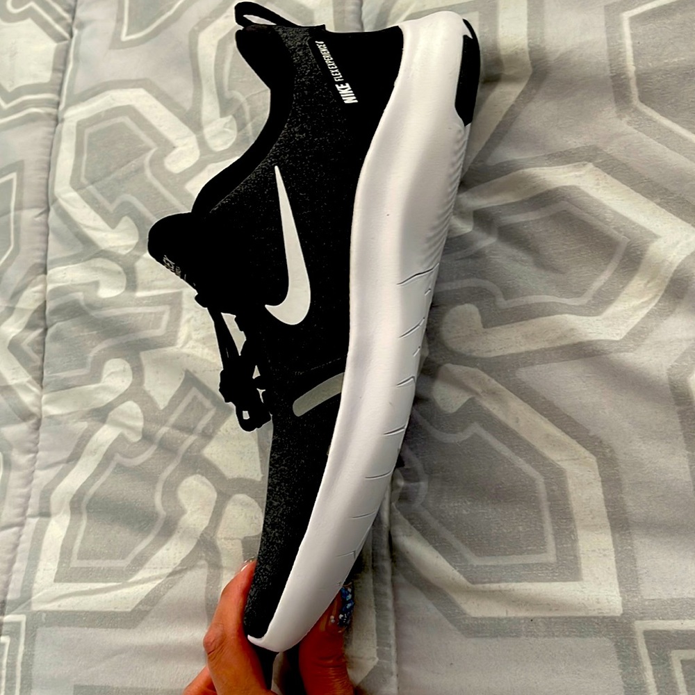 Black Nike Sneakers size 10.5